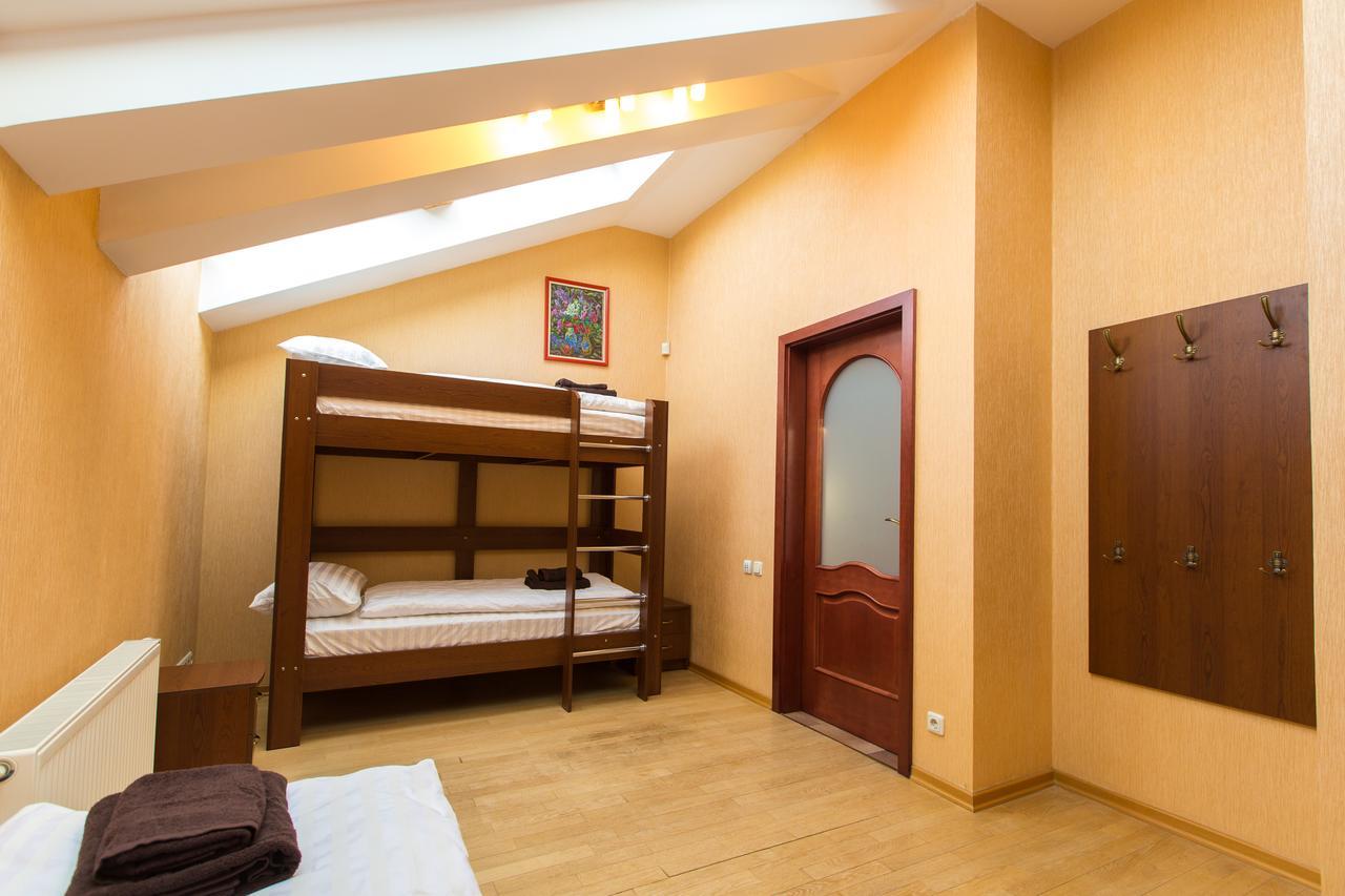 10 Rooms Lviv Ngoại thất bức ảnh