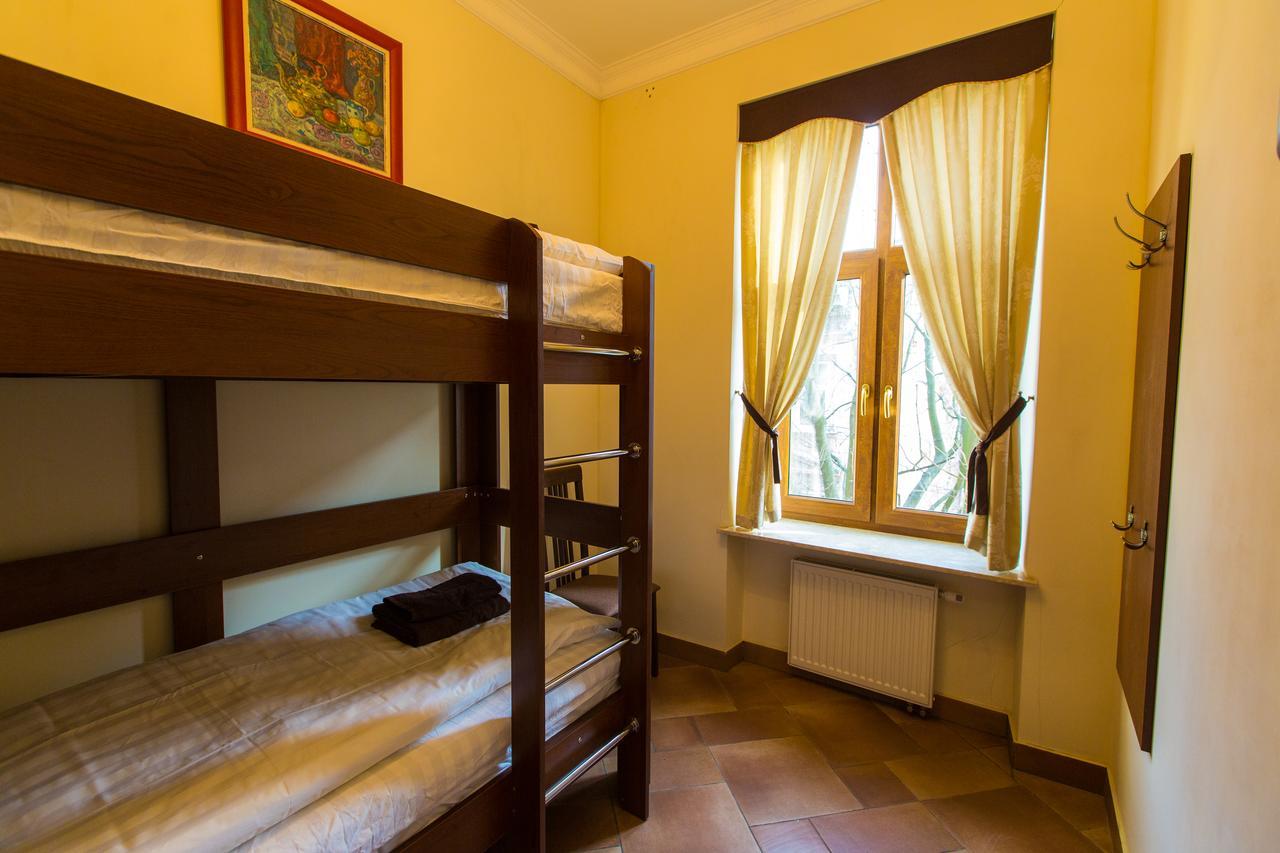 10 Rooms Lviv Ngoại thất bức ảnh