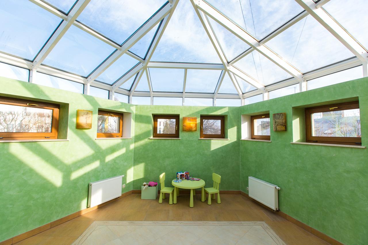 10 Rooms Lviv Ngoại thất bức ảnh