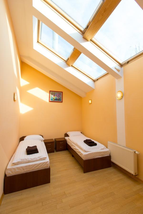 10 Rooms Lviv Ngoại thất bức ảnh