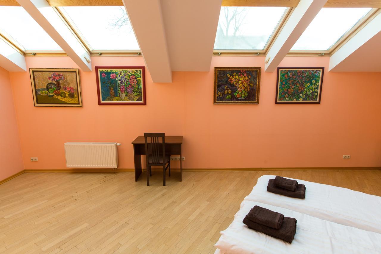 10 Rooms Lviv Ngoại thất bức ảnh