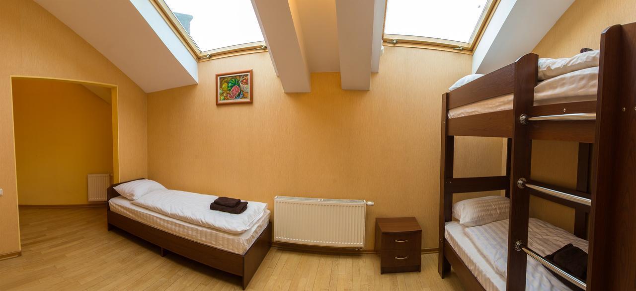 10 Rooms Lviv Ngoại thất bức ảnh